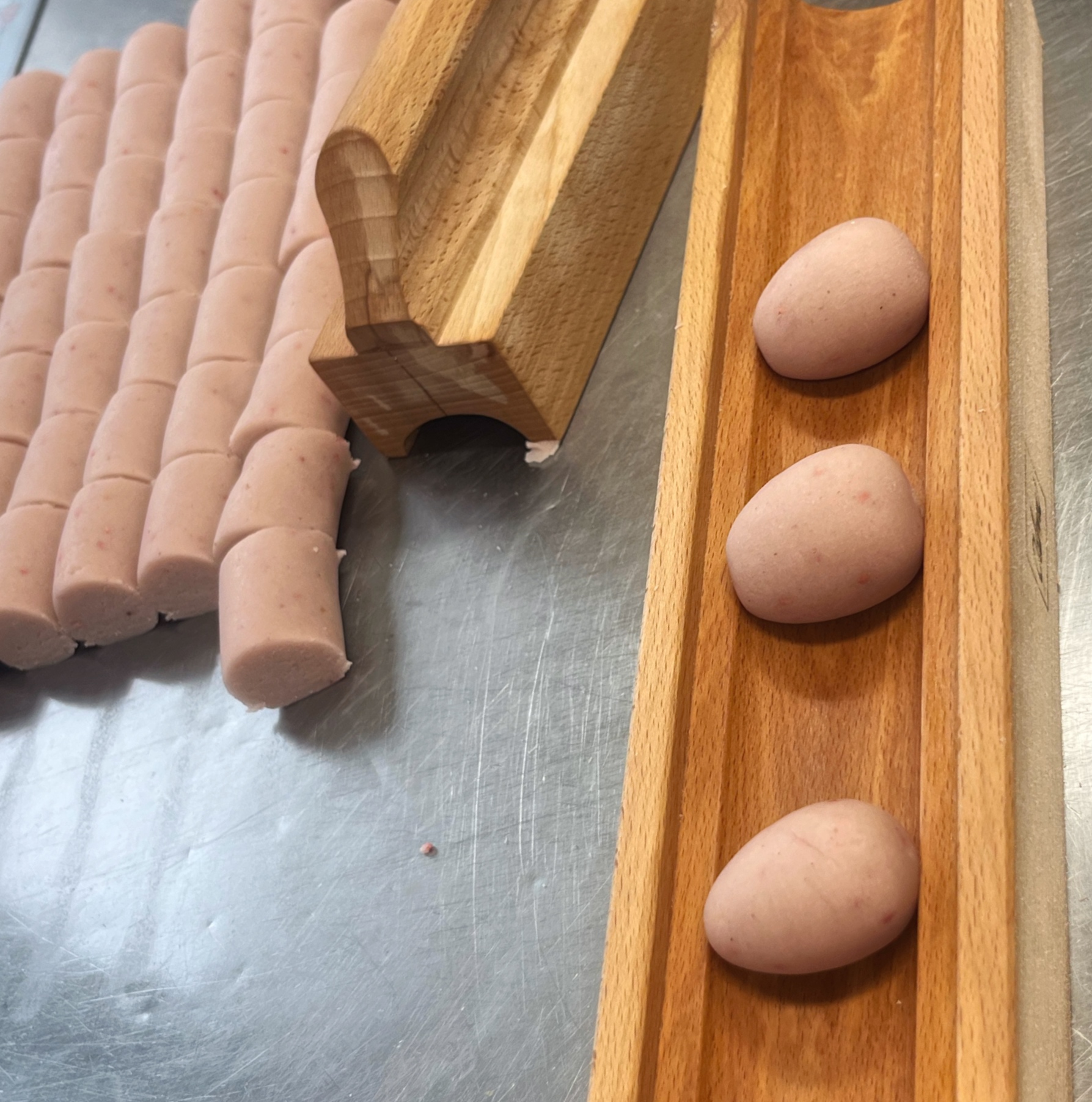 Værktøj til formning af påskeæg