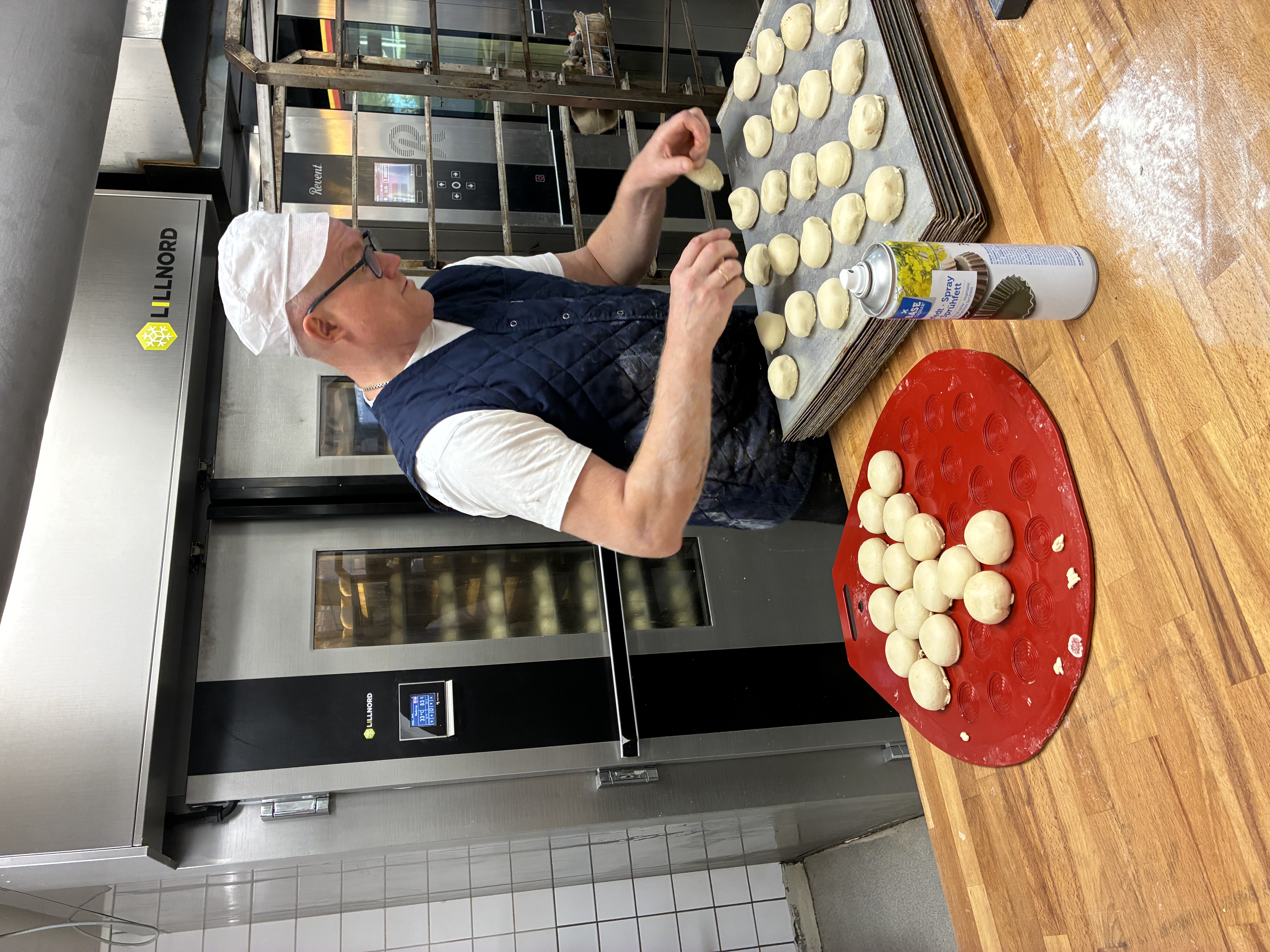 Hveder sættes på bageplade