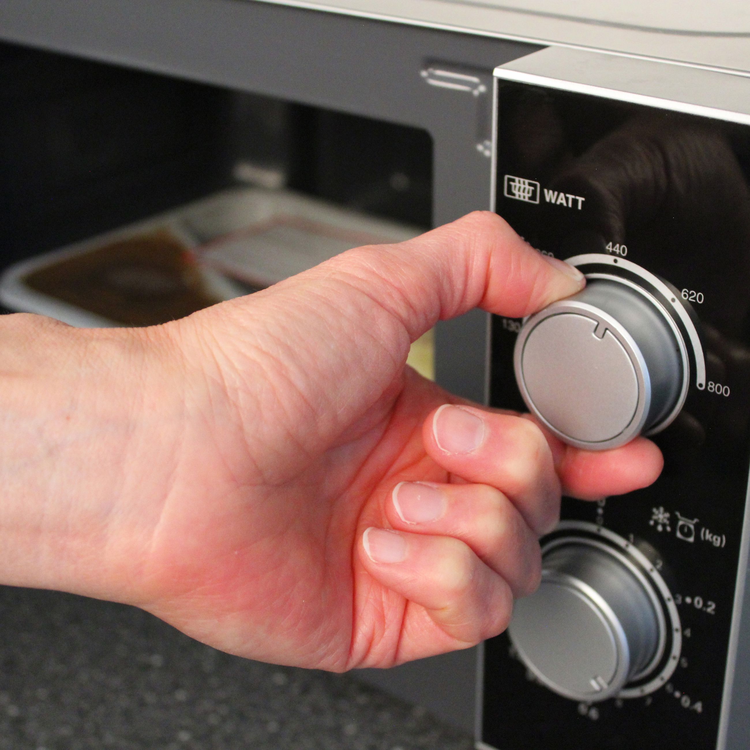 Indstilling af styrke på microovn